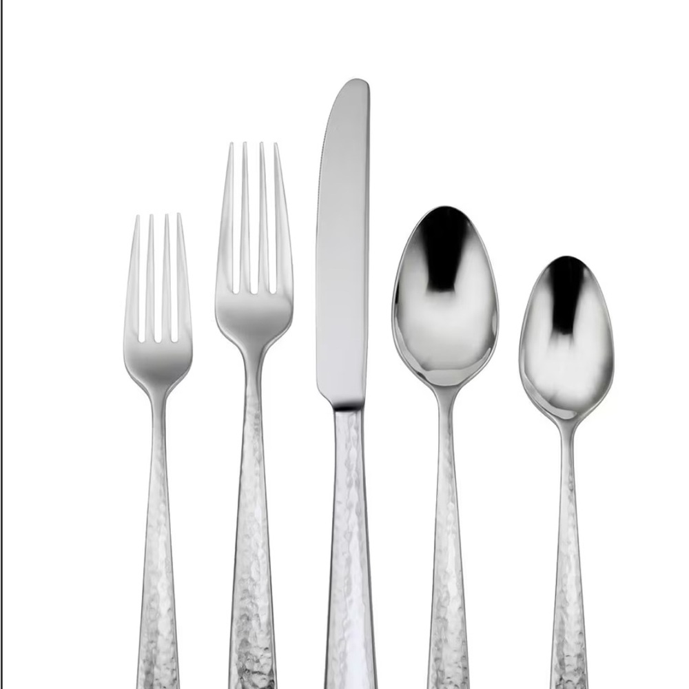 Oneida Cabria 45 piece set.